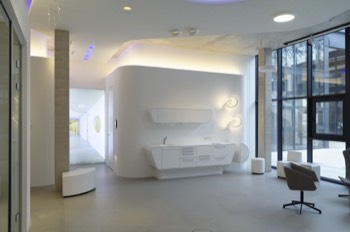 FLOS - Wall Piercing